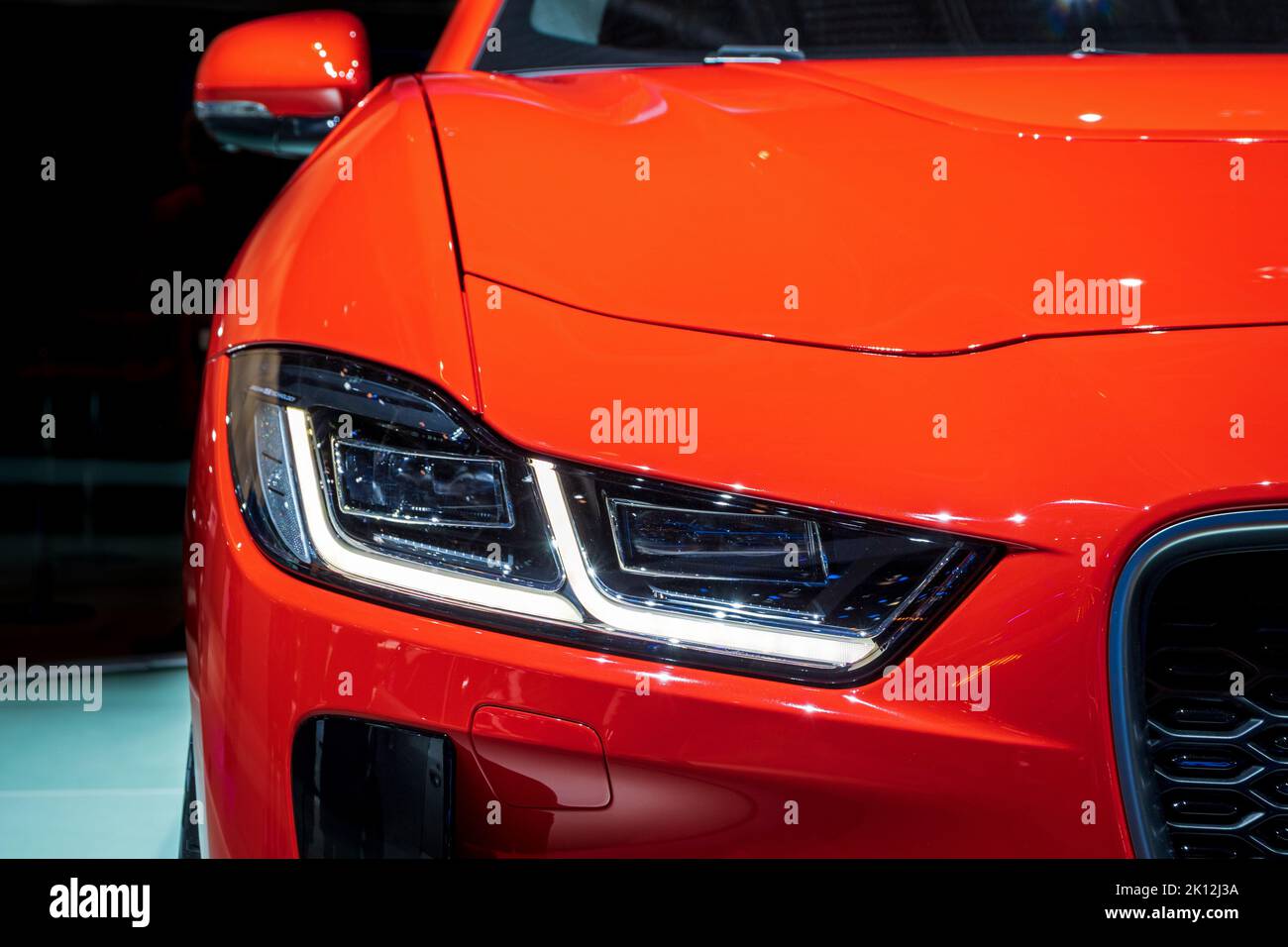 Jaguar i-PACE Elektro-suv auf dem Pariser Automobilsalon. Paris, Frankreich - 2. Oktober 2018. Stockfoto