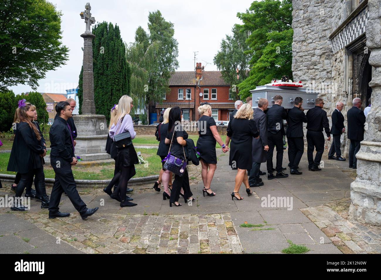 Beerdigung des Jungen Archie Battersbee in Southend on Sea, Essex, Großbritannien. Starb, nachdem die Lebenshilfe nach Gerichtsverfahren durch die Familie abgeschaltet wurde, um sie zu verlängern Stockfoto