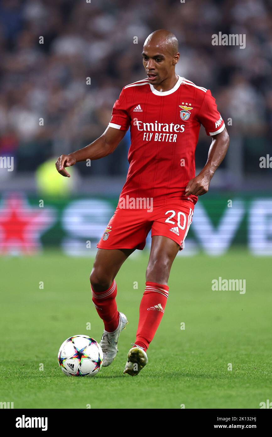 Joao Mario von SL Benfica kontrolliert den Ball während des UEFA Champions League-Spiel der Gruppe H zwischen Juventus FC und SL Benfica am 14. September 2022 in Turin, Italien. Stockfoto