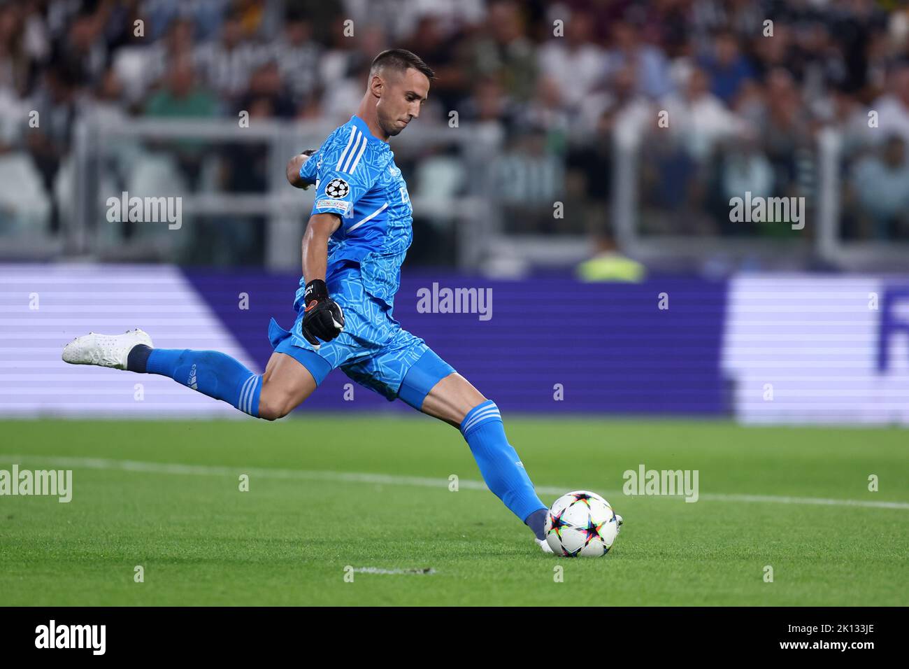 Odysseas Vlachodimos von SL Benfica im Einsatz während des UEFA Champions League-Spiel der Gruppe H zwischen Juventus FC und SL Benfica am 14. September 2022 in Turin, Italien. Stockfoto