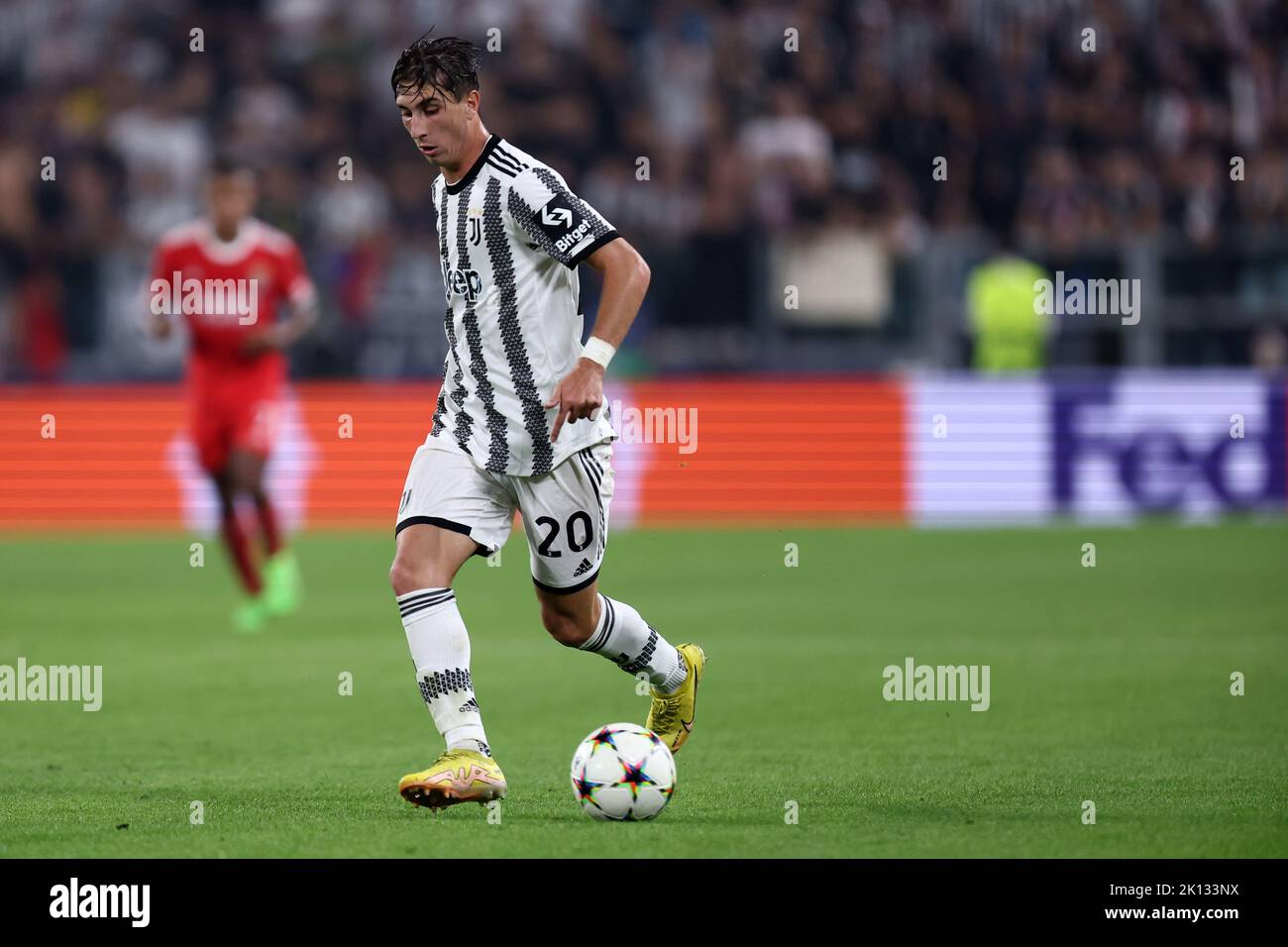 Fabio Miretti vom FC Juventus im Einsatz während des UEFA Champions League-Spiel der Gruppe H zwischen dem FC Juventus und SL Benfica am 14. September 2022 im Allianz Stadium in Turin, Italien. Stockfoto