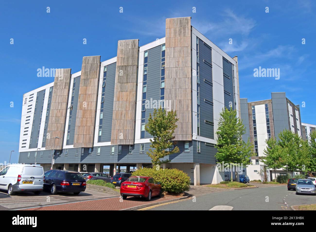 Die Decks Wohnungen sind ausgestattet mit HPL-Verkleidung, Promenade, Runcorn Altstadt, Halton, Cheshire, ENGLAND, GROSSBRITANNIEN, WA7 1GG Stockfoto