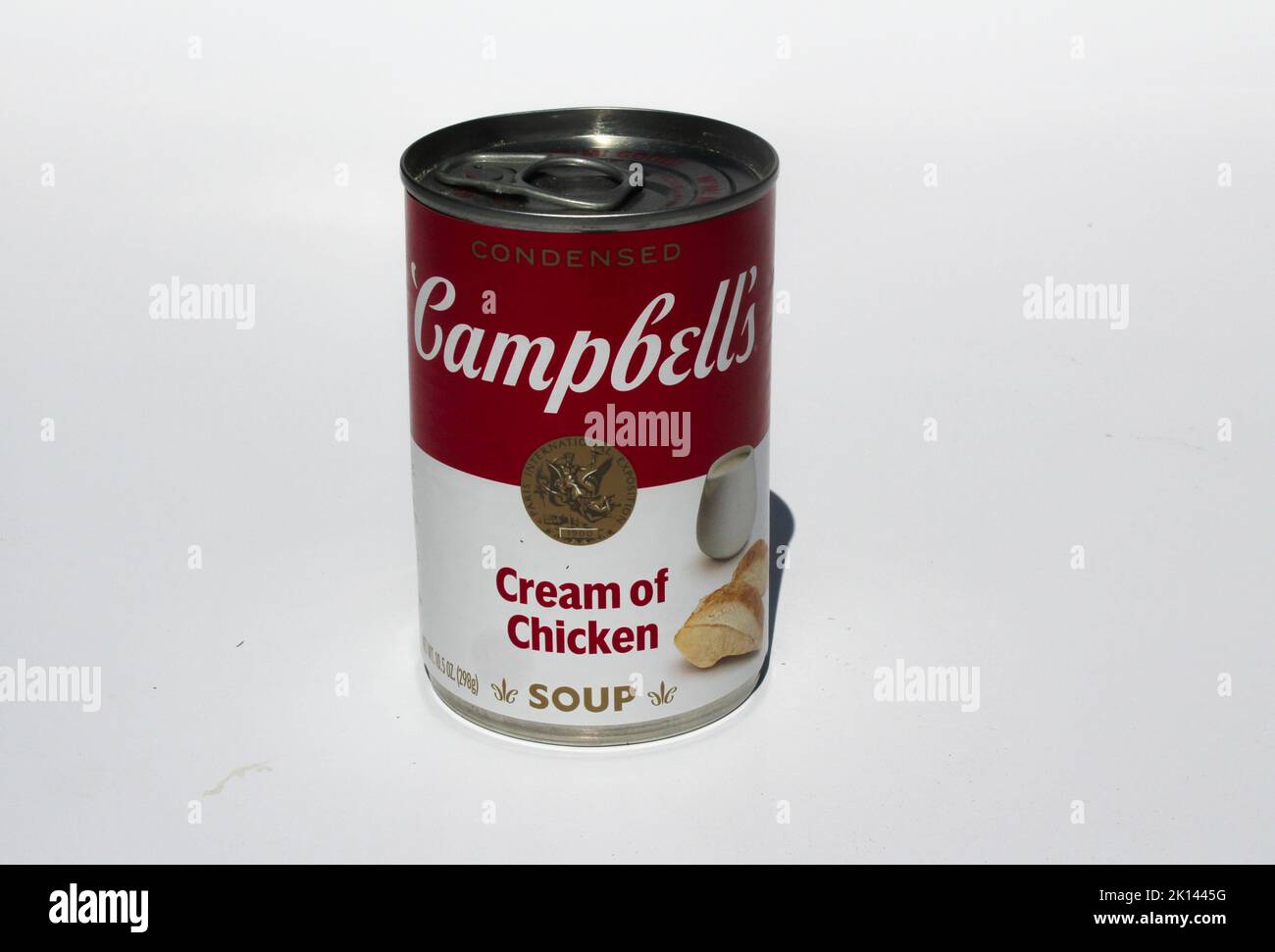 Campbell's Dose Creme der Hühnersuppe auf weißem Hintergrund Stockfoto