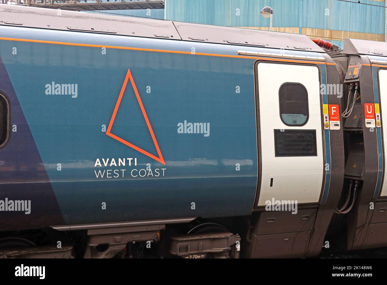 Avanti West Coast Train - WCML - wurde wegen schlechtem Service, überfüllten Strecken, Stornierungen und gestrichenen/reduzierten Verbindungen zwischen den Städten zugeschlagen Stockfoto