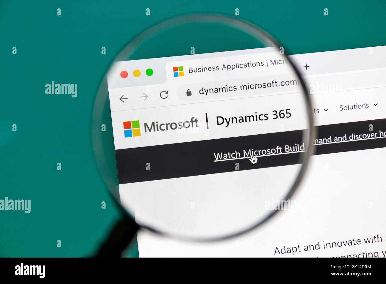 Ostersund, Schweden - 22. Juni 2022: Microsoft Dynamics 365 auf einem Computerbildschirm Microsoft Dynamics 365 ist eine Produktfamilie von Microsoft. Stockfoto