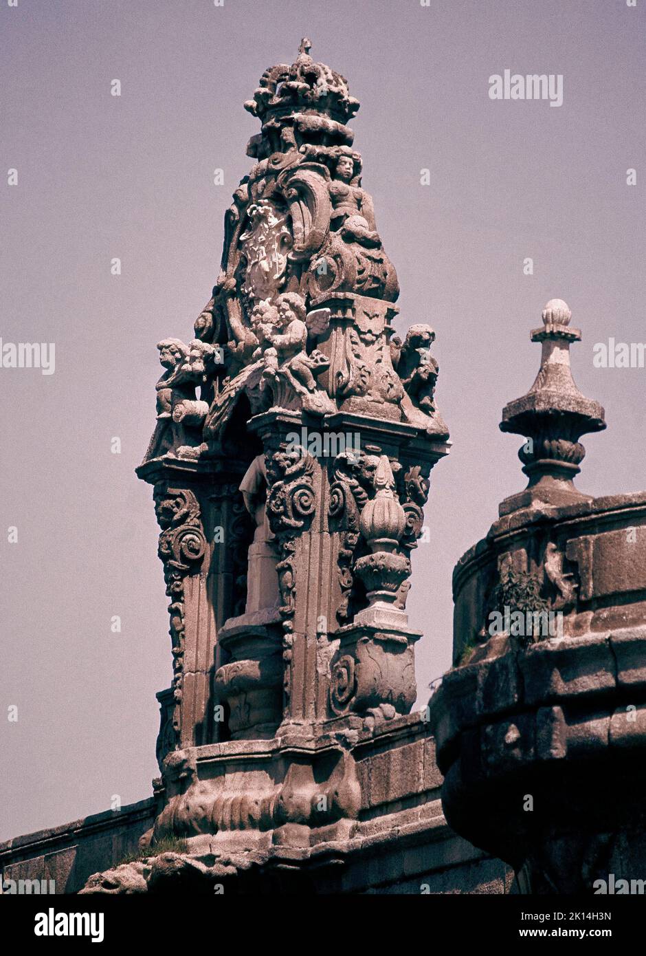 HORNACINA DEL PUENTE DE TOLEDO - S XVIII - FOTO AÑOS 60. AUTOR: PEDRO DE RIBERA. ORT: PUENTE DE TOLEDO. MADRID. SPANIEN. Stockfoto