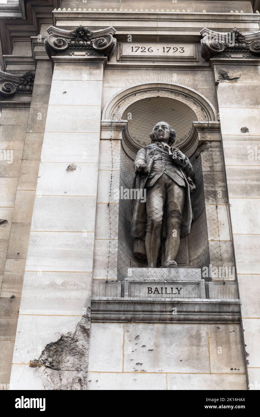 Statue von Bailly 1726 - 1793 auf der Hôtel de Ville / Rathaus , Place de l Hôtel de Ville, 4. Arrondissement, Paris, Frankreich, Europa Stockfoto