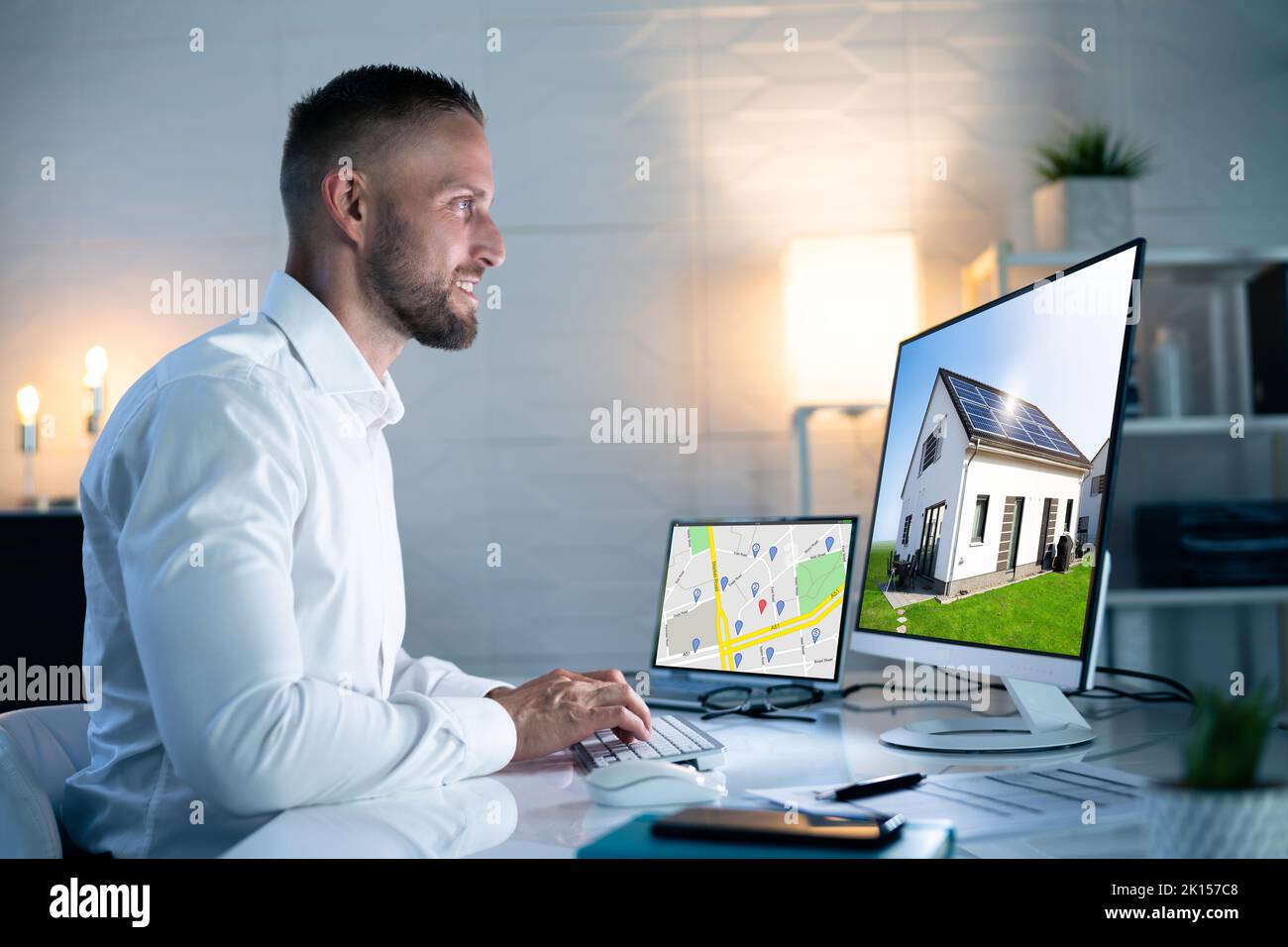 Online-Immobilien-Suche Und Web-Listing Stockfoto
