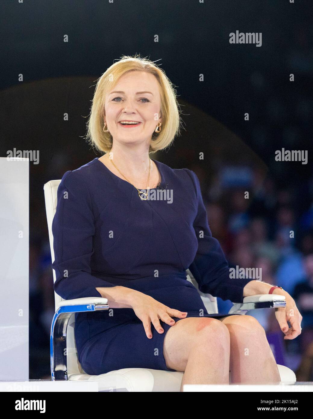 Die letzten Tory Hustings finden heute Abend in Wembley in London statt. Im Bild: Liz Truss hält ihre Rede und wird von Nick Ferrari interviewt. Bild s Stockfoto