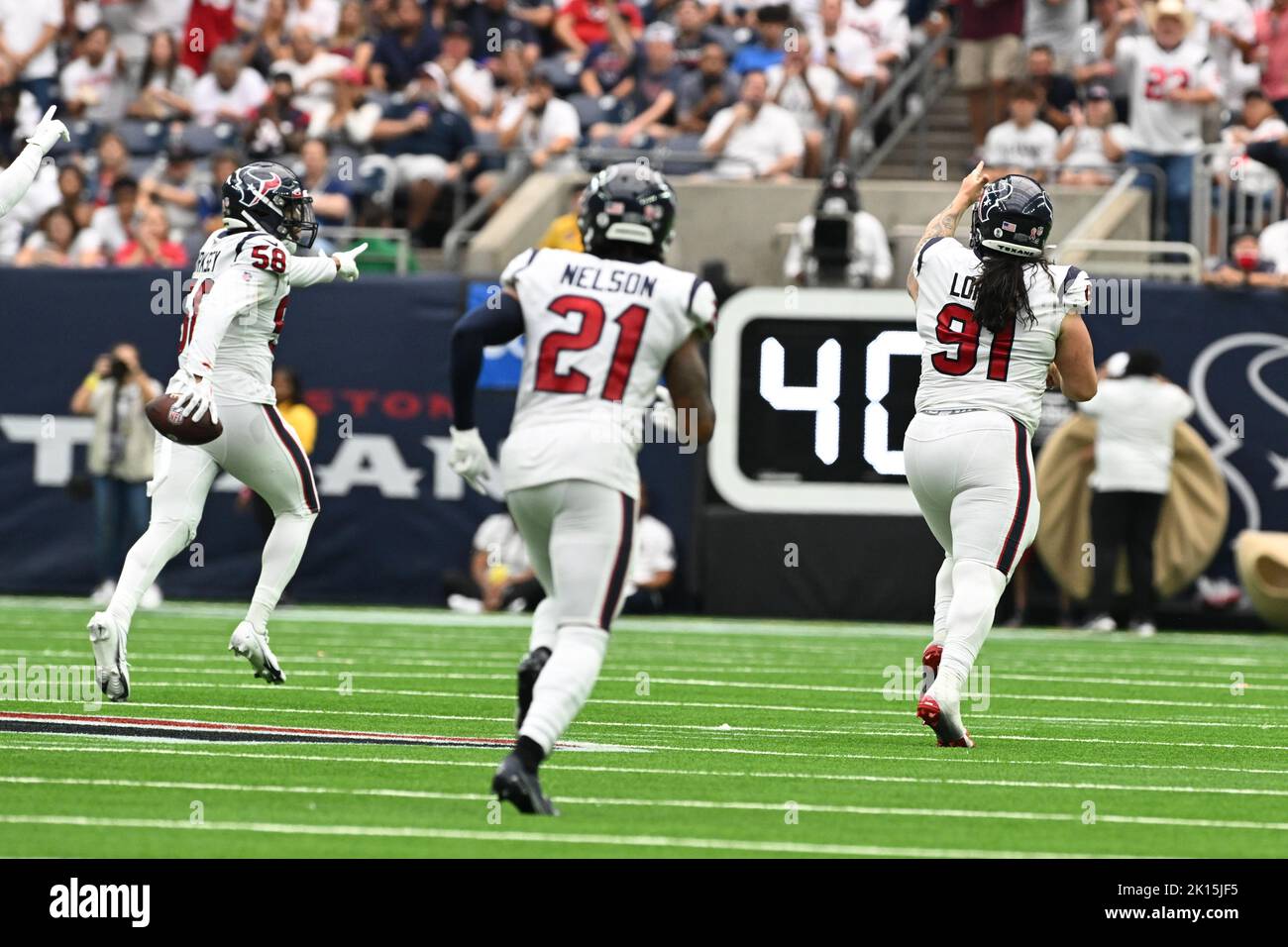 Christian Kirksey (58), Linebacker von Houston Texans, erholt sich im dritten Quartal, Steven Nelson (21) und Houston Texa, Eckpfeiler von Houston Texans Stockfoto