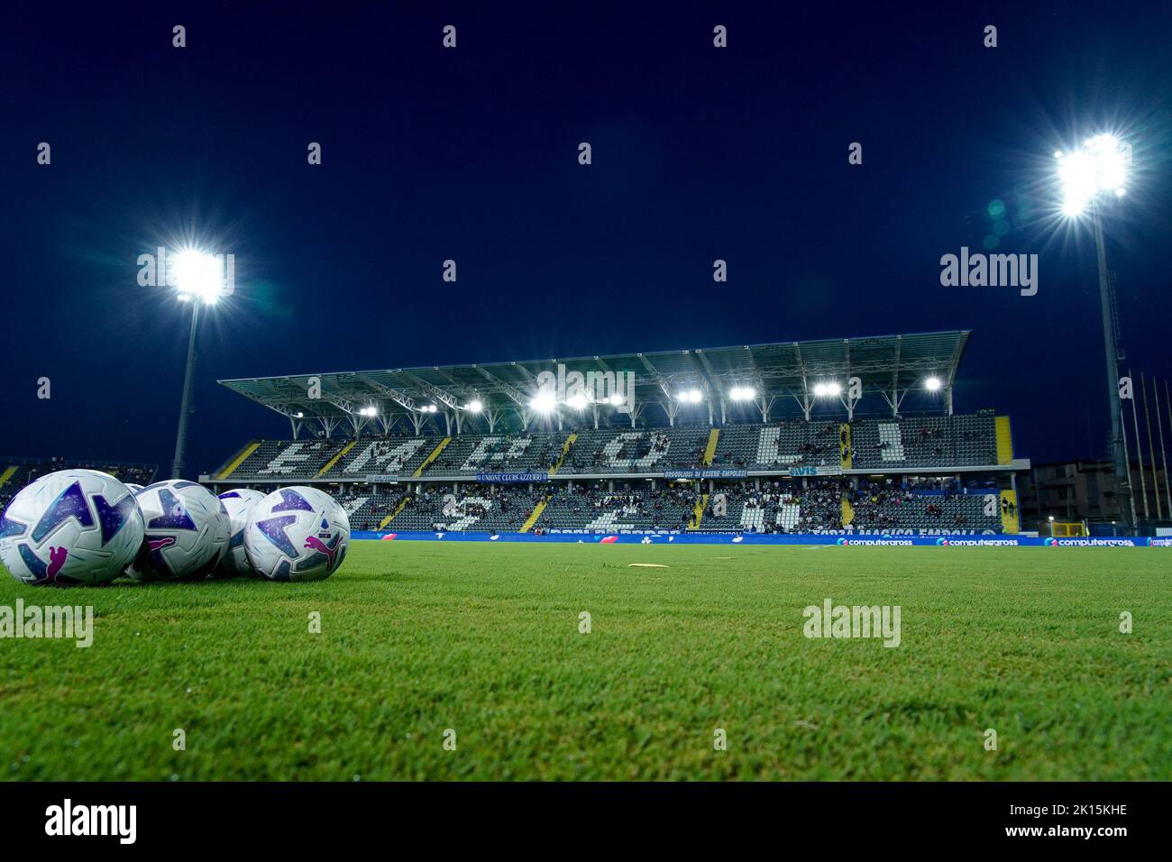 Offizielle Spielbälle der Serie A im Stadion Carlo Castellani während der Serie A Spiel zwischen Empoli und Roma im Stadio Carlo Castellani, Empoli, Italien Stockfoto
