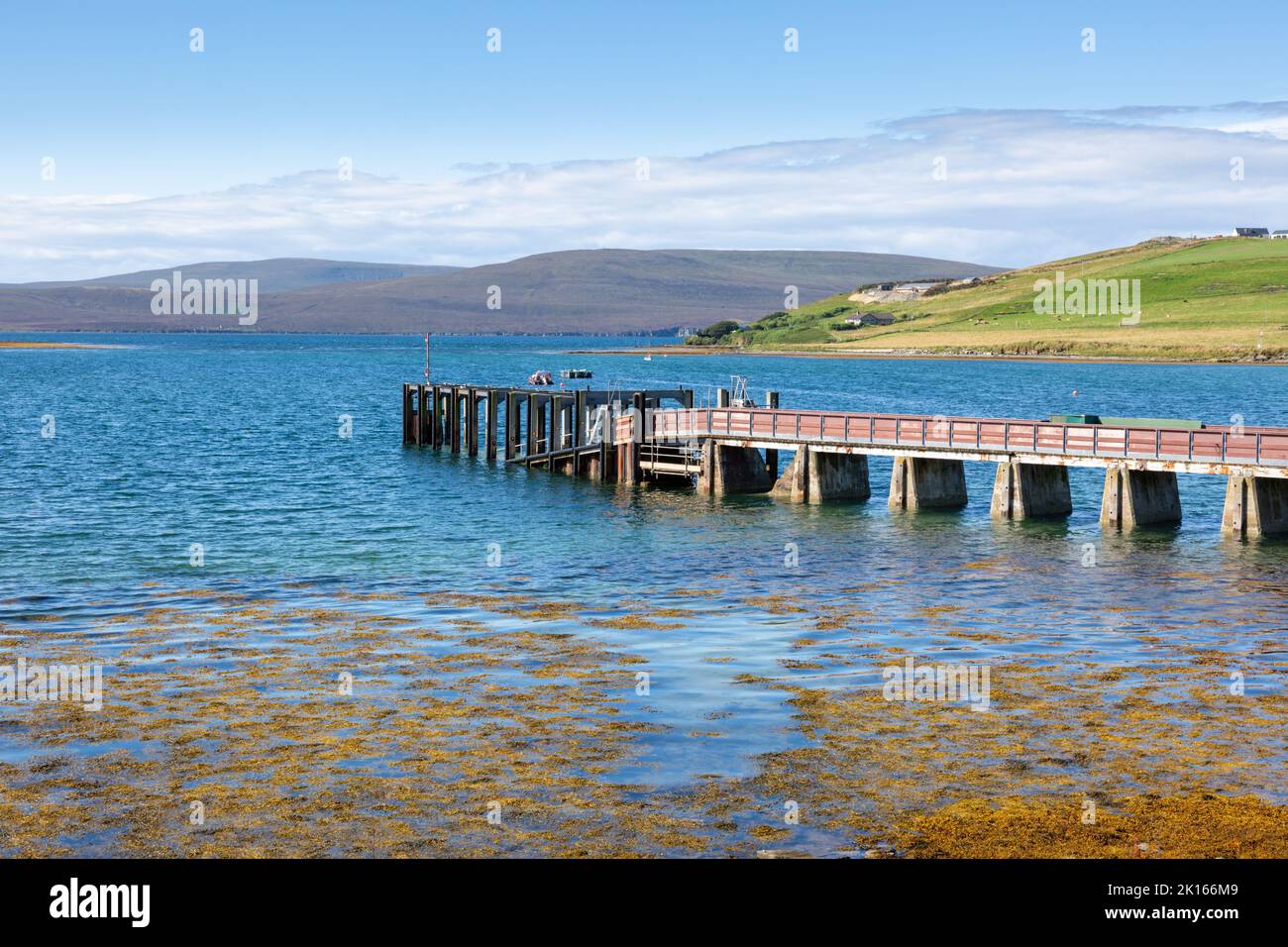 Kleiner Steg oder Pier, Orkney, Schottland, Großbritannien 2022 Stockfoto