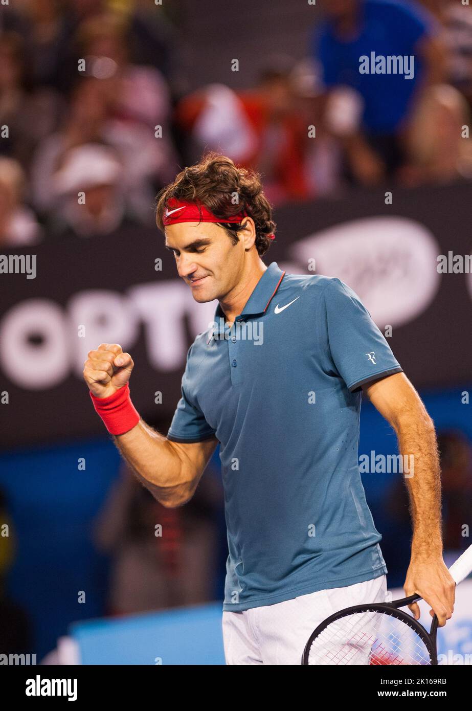 Roger Federer (SUI) stellte sich J.W. Tsonga (FRA) in der vierten Runde der Australian Open Men's Singles 2014. Federer, der als Groll-Match bezeichnet wird, wechselte problemlos ins Viertelfinale, wo er Andy Murray GBR treffen wird). Federer schlug Tsonga 6-3, 7-5, 6-4. Stockfoto