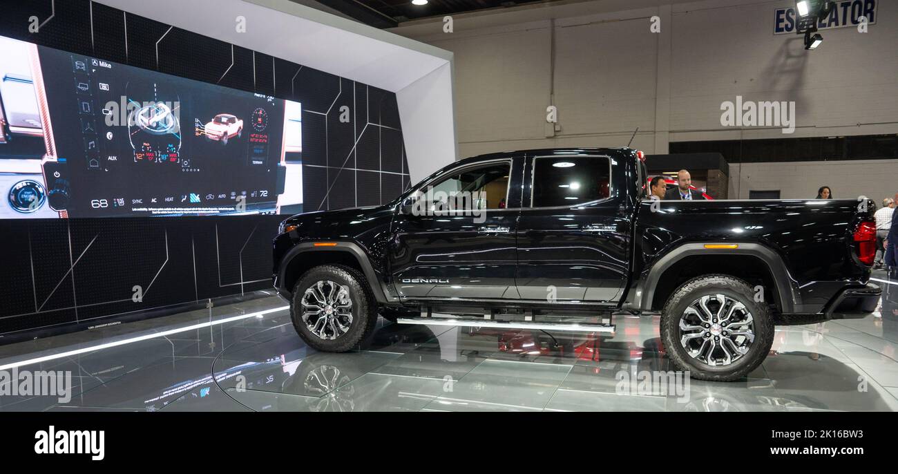 14. August 2022, Detroit, Michigan, USA: DER DENALI-Truck glänzt auf der Detroit Auto Show 2022 (Foto: © Alexis Doty/ZUMA Press Wire) Stockfoto