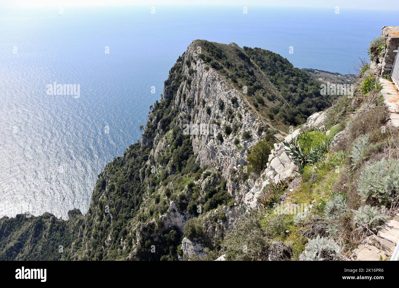 Anacapri - Panorama della costa dalla terrazza belvedere di Monte Solaro Stockfoto