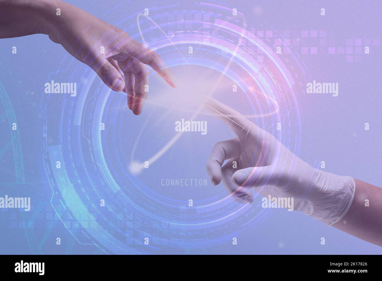 Atom-Biotechnologie Nuklearmedizin mit Scientist&rsquo;s Hands Digital Transformation Remix Stockfoto