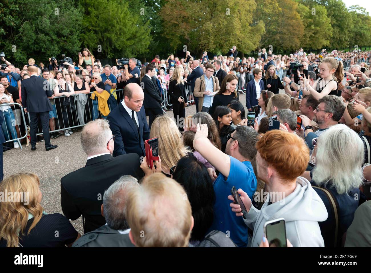 Der Herzog und die Herzogin von Sussex kommen mit dem Prinzen und der Prinzessin von Wales am zweiten Tag der Nationalmannschaft in Windsor Castle an, um die guten Grüße zu empfangen Stockfoto