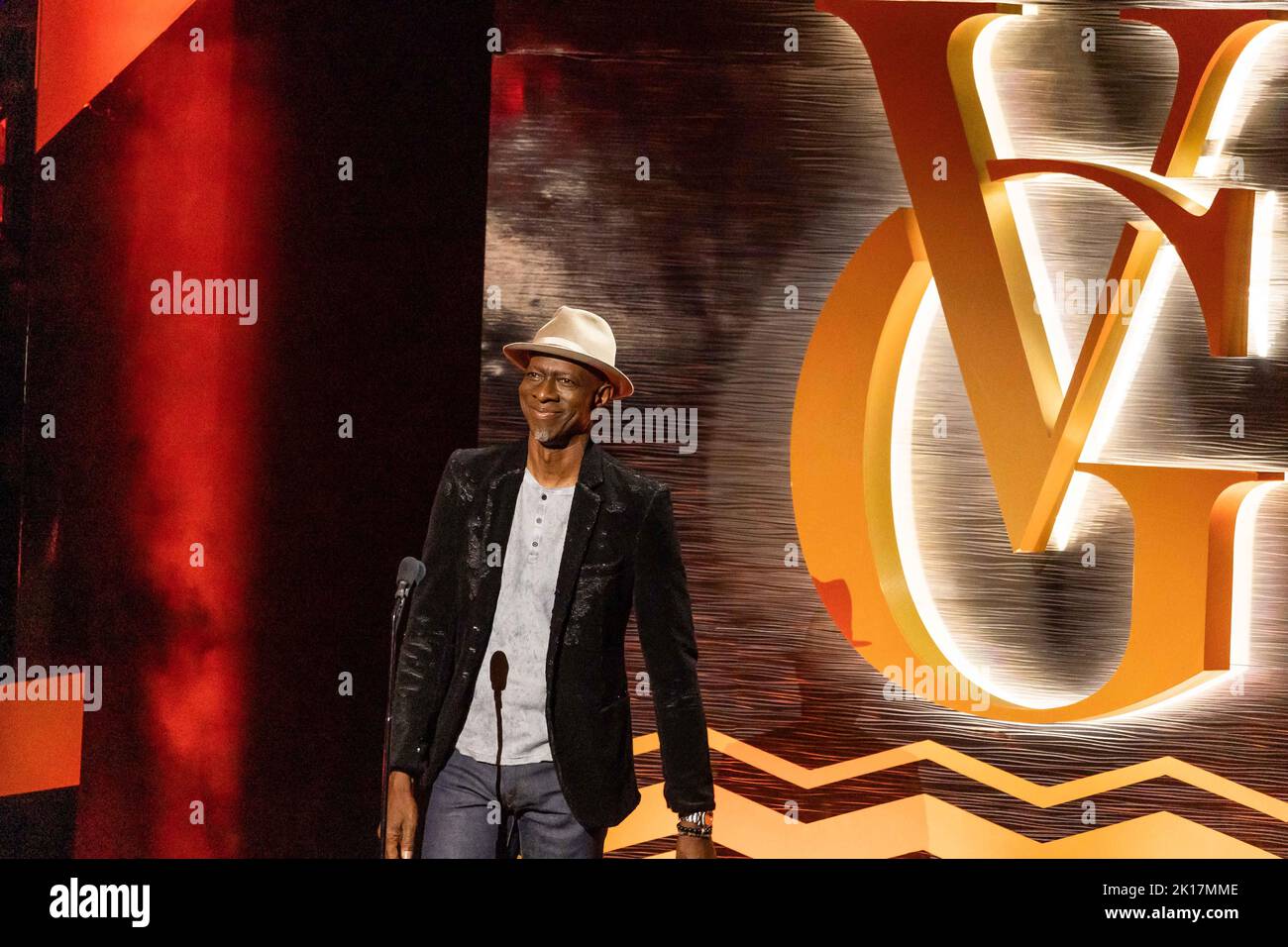 Nashville, USA. 12. September 2022. KEB' Mo' presents during the CMT Giants: Vince Gill at the Fisher Center for the Performing Arts am 12. September 2022 in Nashville, Tennessee. Foto: Amiee Stubbs Quelle: Imagespace/Alamy Live News Stockfoto