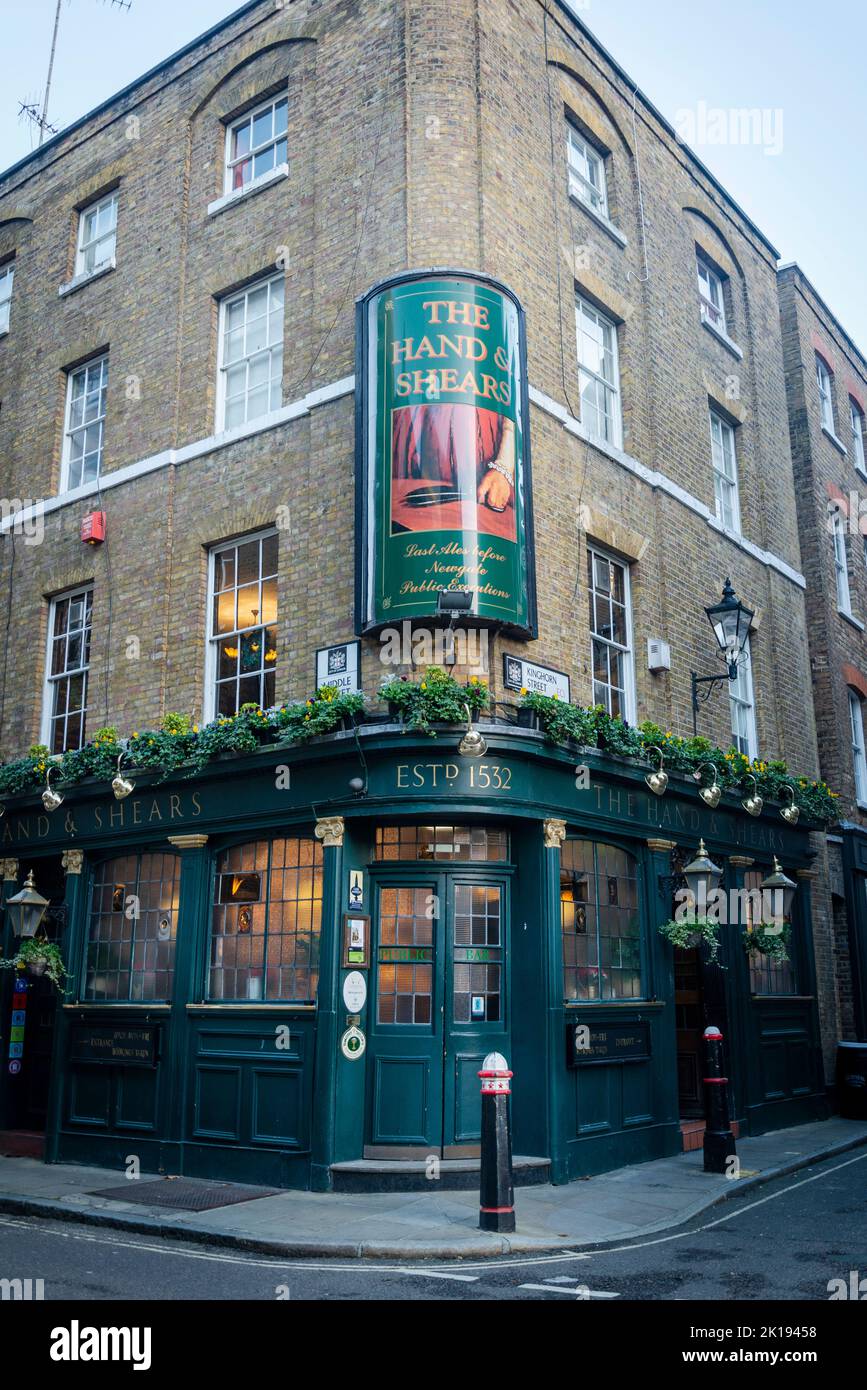 The Hand and Shears Pub, ein alter traditioneller Pub, City of London, London, England, Großbritannien Stockfoto