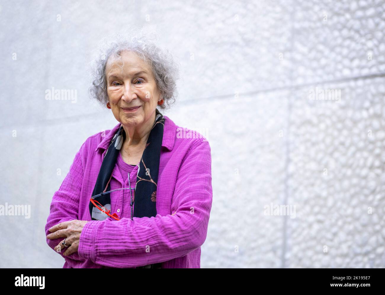 Berlin, Deutschland. 16. September 2022. Die Autorin Margaret Atwood kommt zu einer Lesung auf den Internationalen literaturfestspielen Berlin 22.. Quelle: Monika Skolimowska/dpa/Alamy Live News Stockfoto