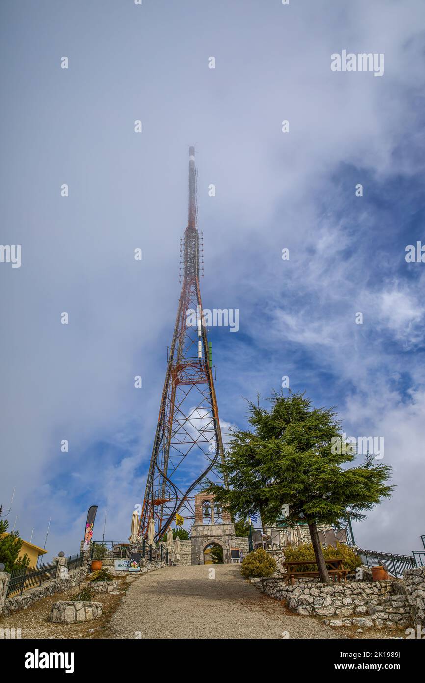 Bau des Sendeturms auf dem Berg Pantokrator, Insel Korfu, Griechenland Stockfoto