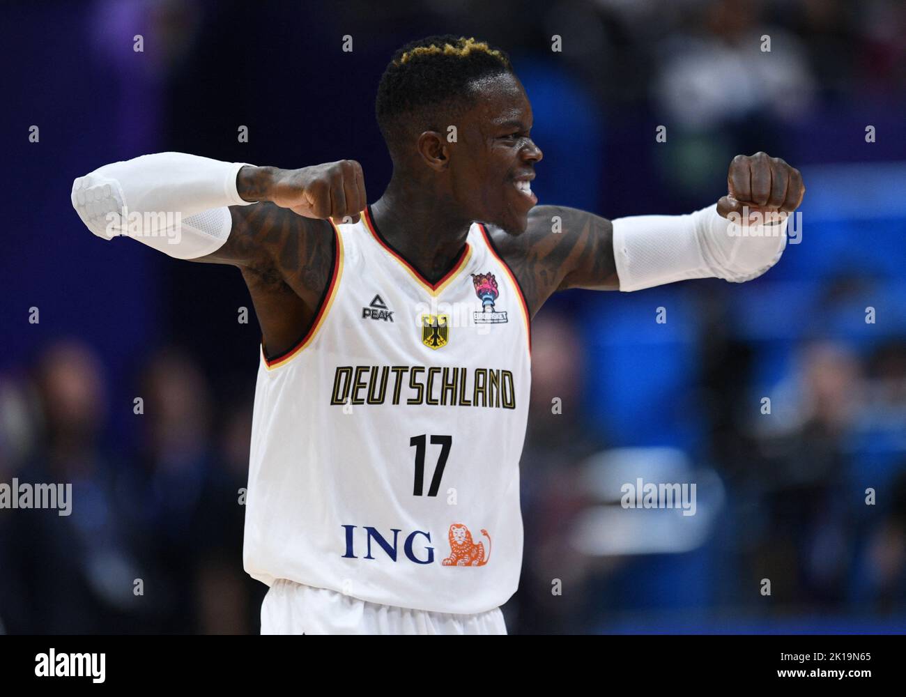 Basketball BasketballEuropameisterschaft Halbfinale Deutschland gegen Spanien Mercedes