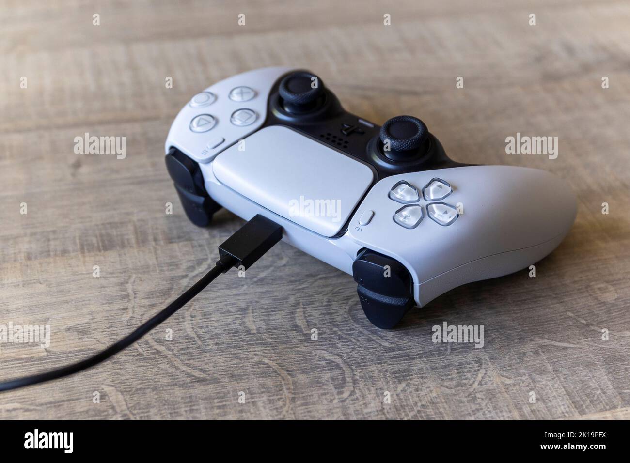 Charge controller Fotos und Bildmaterial in hoher Auflösung Alamy