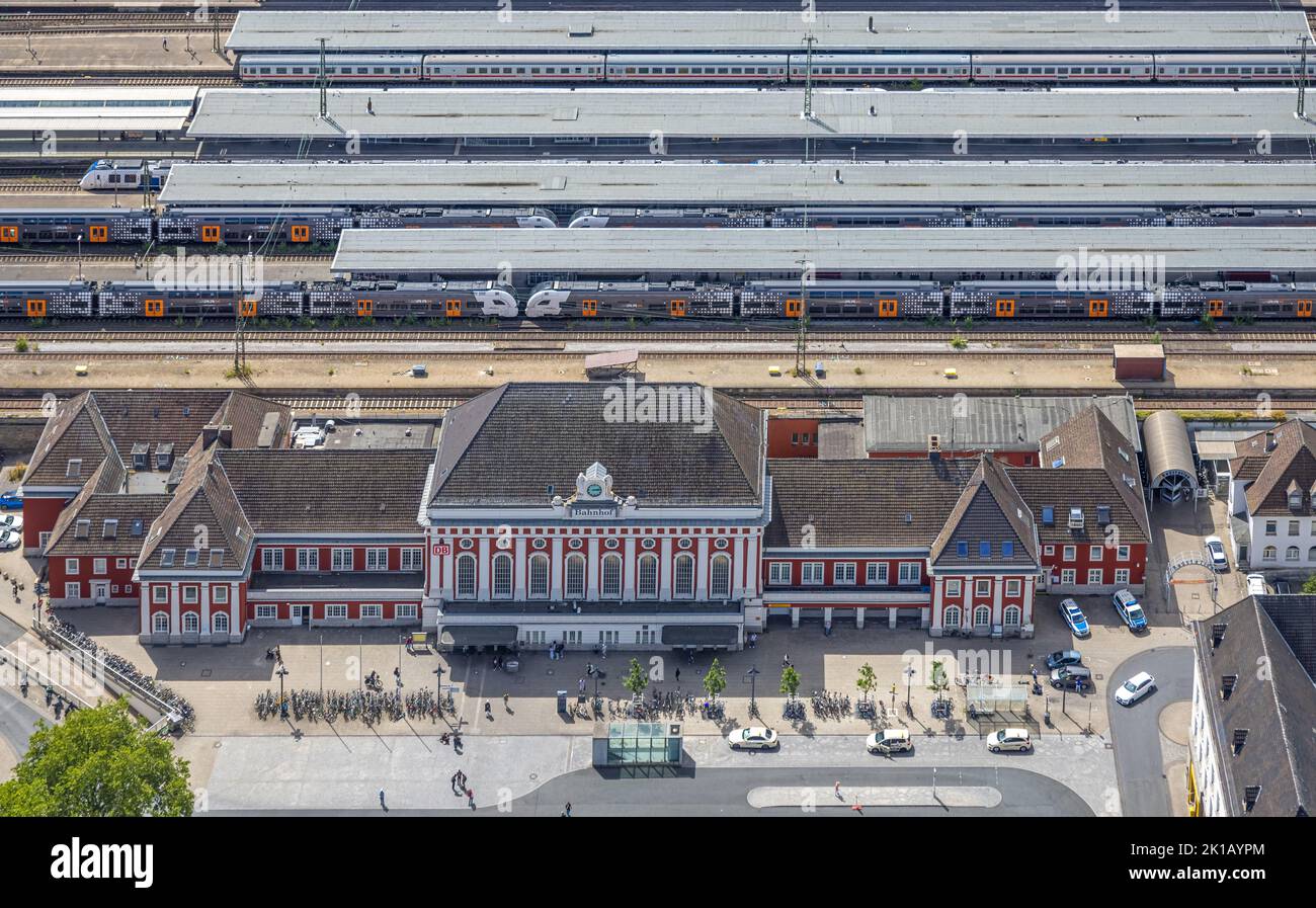 Luftaufnahme, Hamm Westf. Hauptbahnhof, Empfangsgebäude, Stadt, Zentrum, Hamm, Ruhrgebiet, Nordrhein-Westfalen, Deutschland, Bahnhof, DE, Deutsche Bahn Stockfoto