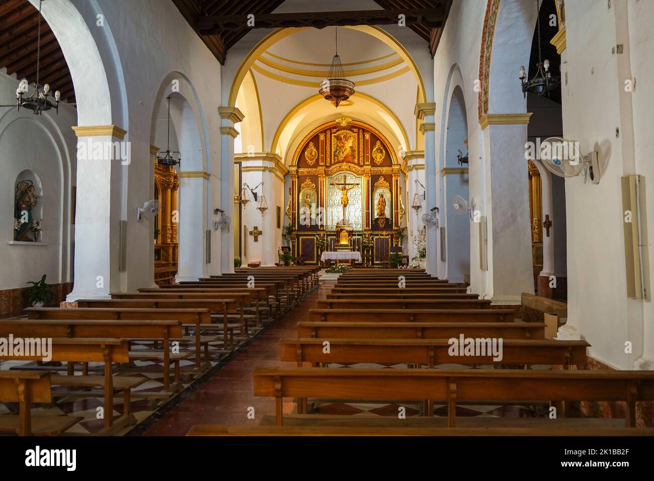 Frigiliana Spanien. Kirche San Antonio, Frigiliana, Andalusien, Provinz Málaga, Axarquía, Spanien Stockfoto