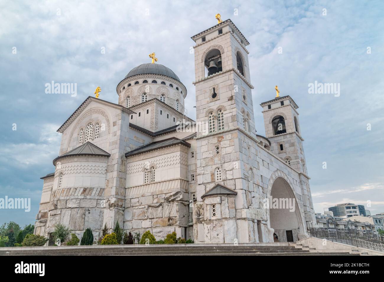Die Kathedrale der Auferstehung Christi (Saborni Hram Hristovog Vascrsenja) in Podgorica, Montenegro. Stockfoto