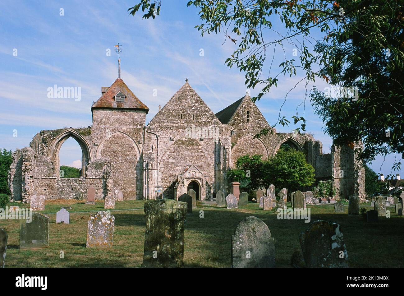 Die historische Kirche des heiligen Thomas des Märtyrers in der Stadt Winchelsea, East Sussex, Südostengland Stockfoto