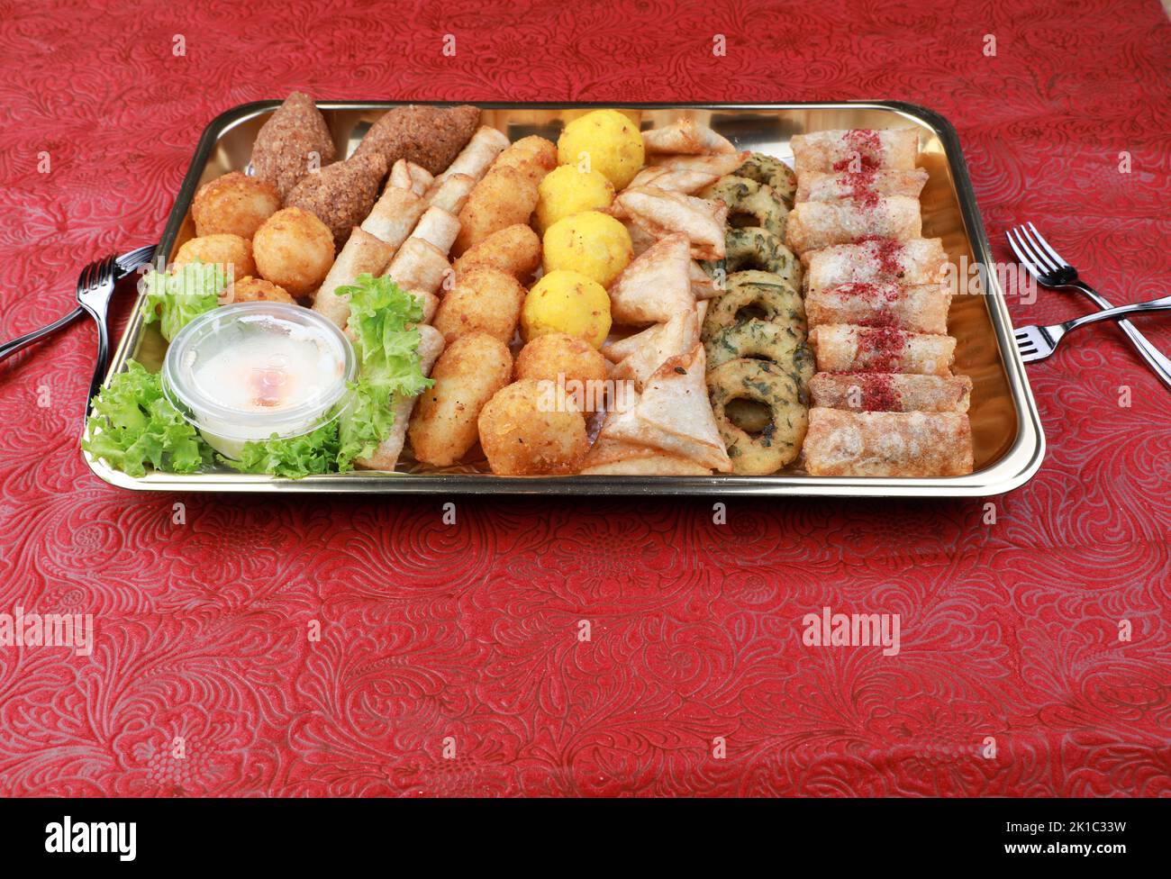 Nahöstliches Arabisches Samosa Kibbeh-Essen Stockfoto