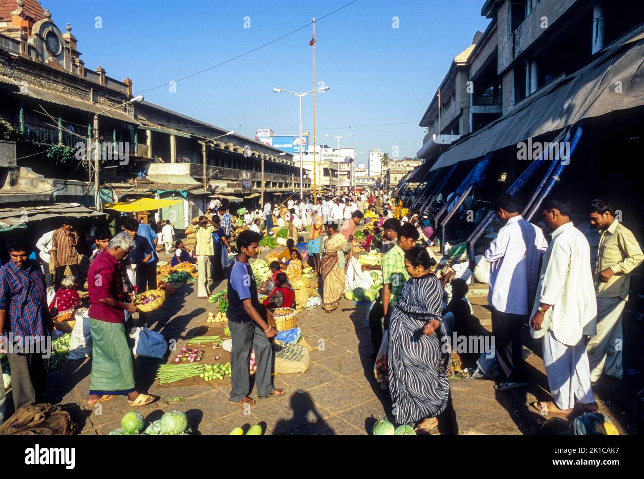 Geschäftigen Stadtmarkt in Bengaluru Bangalore, Karnataka, Südindien, Indien, Asien Stockfoto