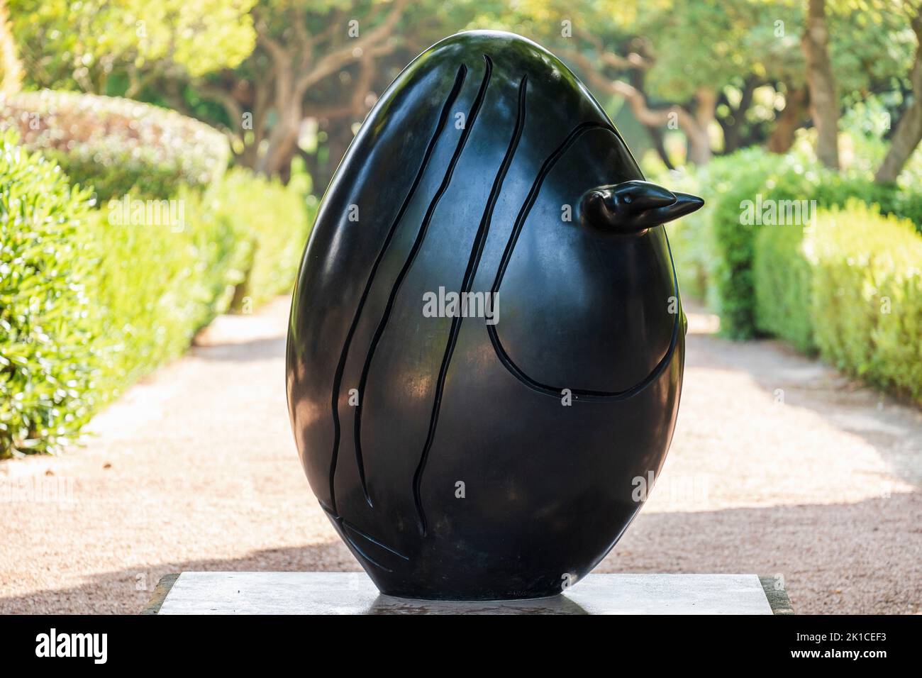 Joan Miró (Spanisch, 18931983), Conque ,1976, verlorene Wachsbronze, Marivent-Garten, Palma, Mallorca. Stockfoto