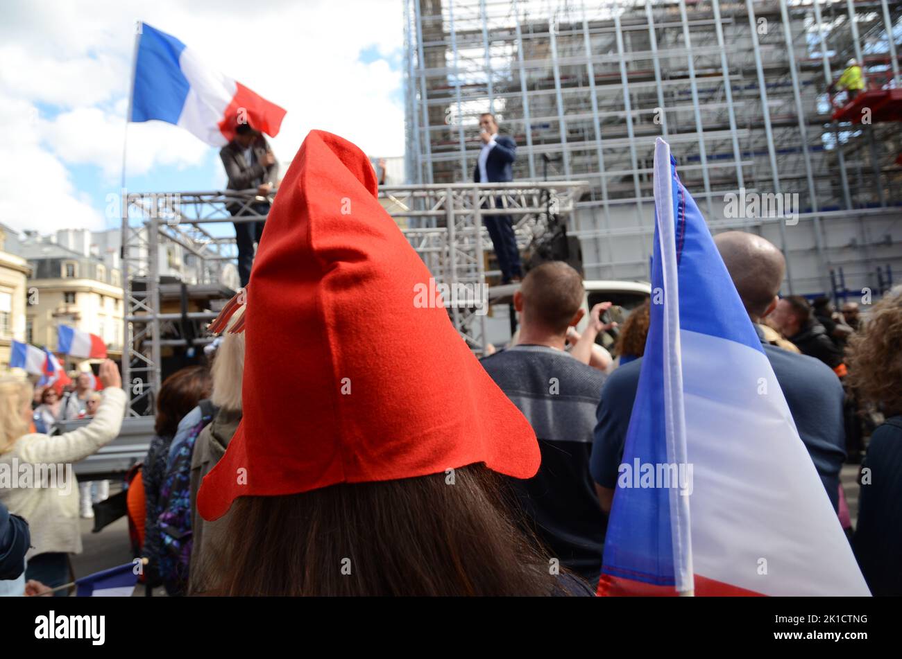 Manifestation à l'Initiative de Florian Philippot et de son parti politique 'les patriotes' qui veulent entrer en résistance contre le gouvernement Stockfoto