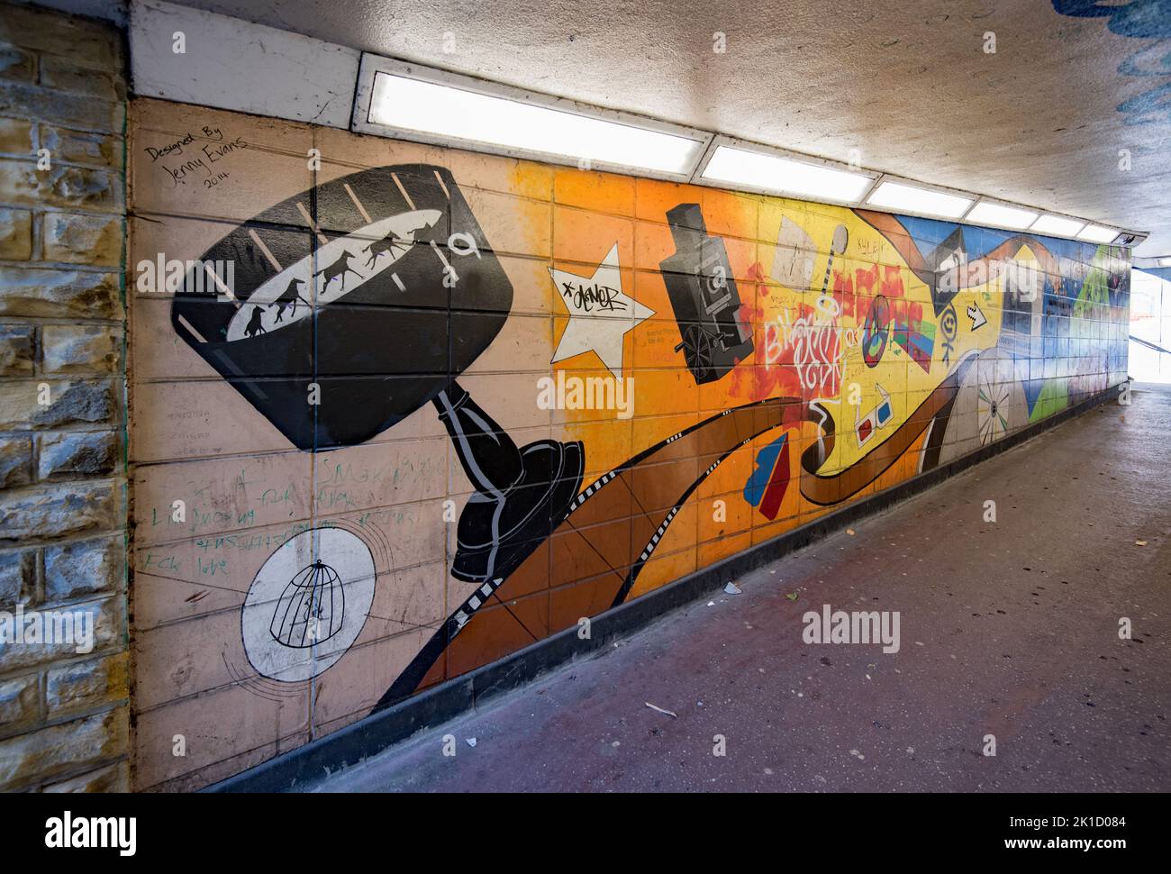 Kunst im öffentlichen Raum, Street Art in der U-Bahn bei Jacobs Well, Bradford Stockfoto