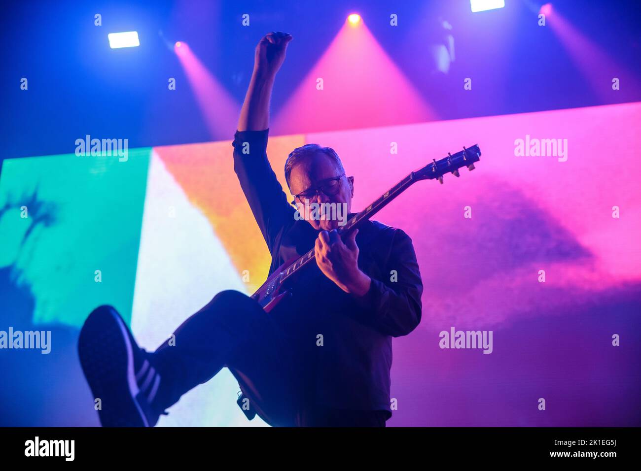 Toronto, Kanada. 17. September 2022. Bernard Sumner von New Order tritt auf der Budweiser Stage in Toronto, KANADA auf Kredit: Bobby Singh/Alamy Live News Stockfoto