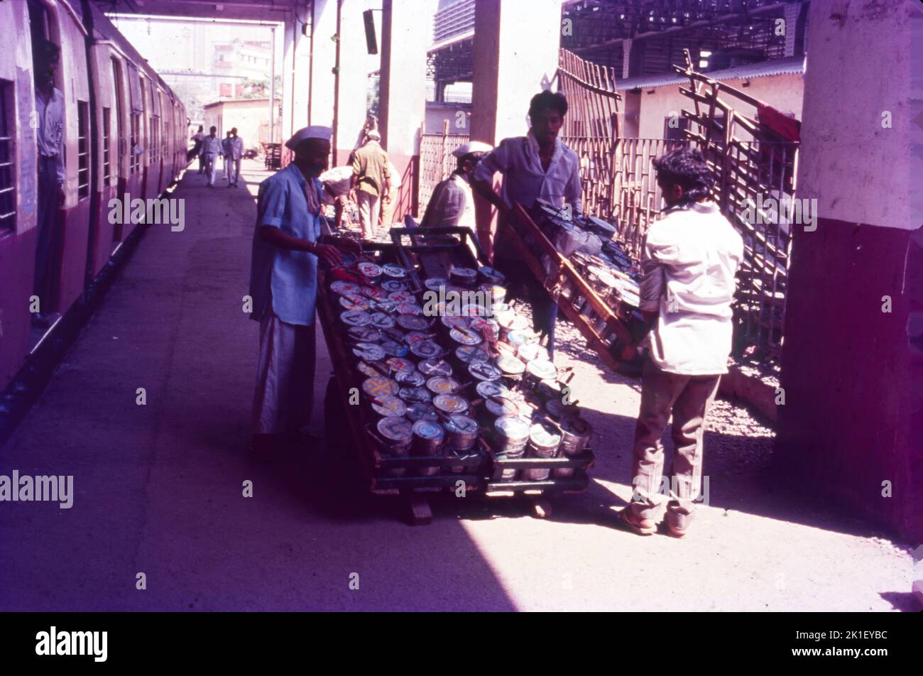 Berühmte Dabbawala's von Mumbai Stockfoto