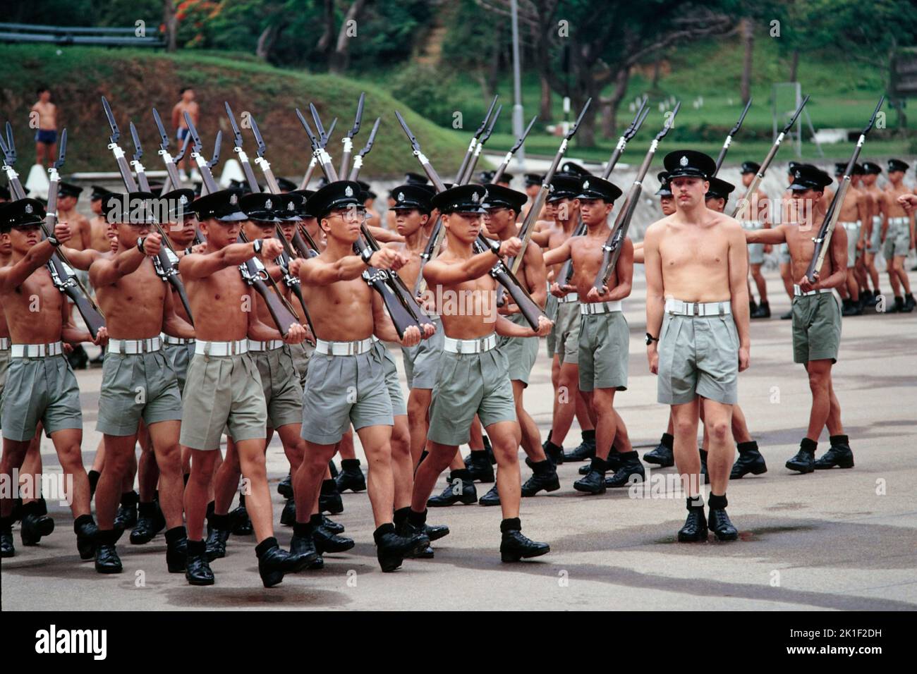 Rekrut Police Constables Üben Sie mit dem Polizeiinspektor im Ausland