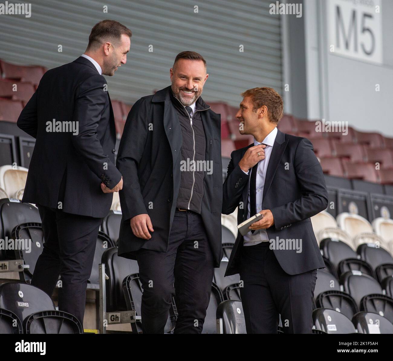 Paisley, Schottland, Großbritannien. 18.. September 2022; St Mirren Park, Paisley, Renfrewshire, Schottland; Scottish Premier League Football, St Mirren gegen Celtic; James McFadden, Kris Boyd und Stiliyan Petrov Credit: Action Plus Sports Images/Alamy Live News Stockfoto