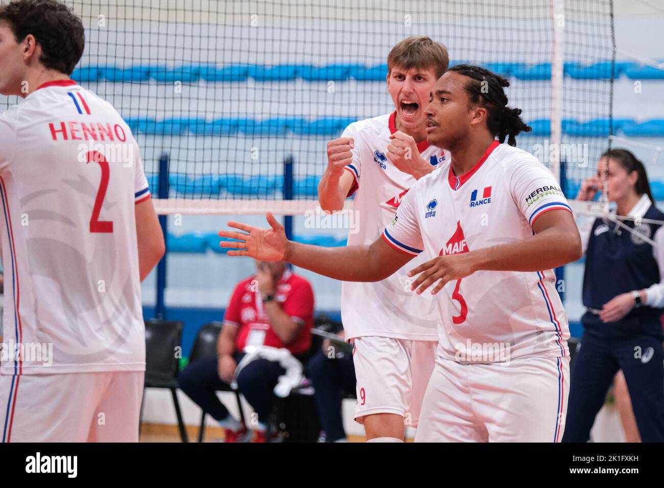 17. September 2022, Montesilvano, Pescara, Italien: Das französische Team freut sich während der CEV U20 Volleyball Europameisterschaft 2022 in Montesilvano (Foto: © Elena Vizzoca/Pacific Press via ZUMA Press Wire) Stockfoto