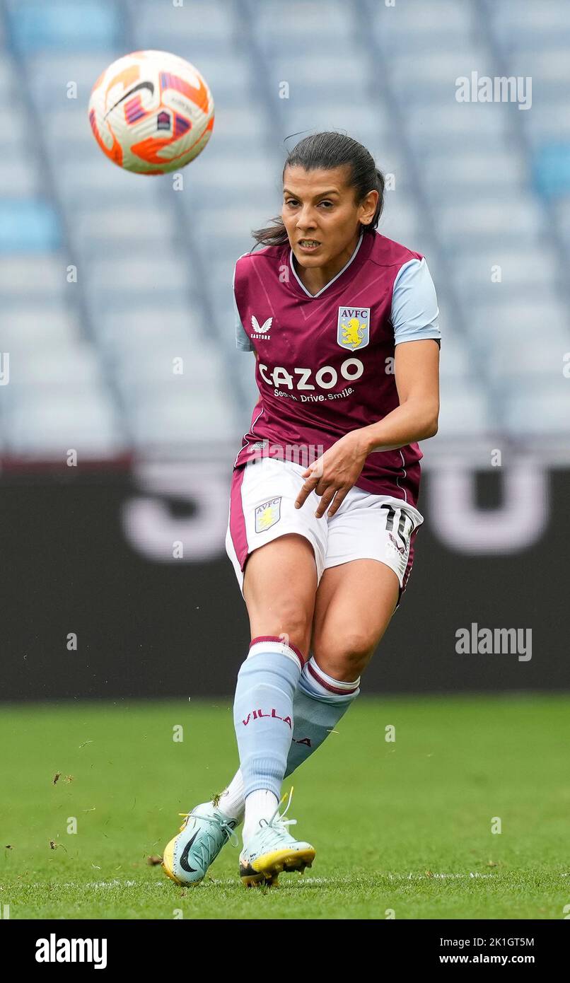Mondial féminin: Kenza Dali, en mission