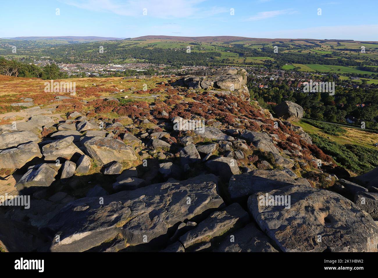 Cow & Calf Rocks auf Ilkley Moor in West Yorkshire, Großbritannien Stockfoto