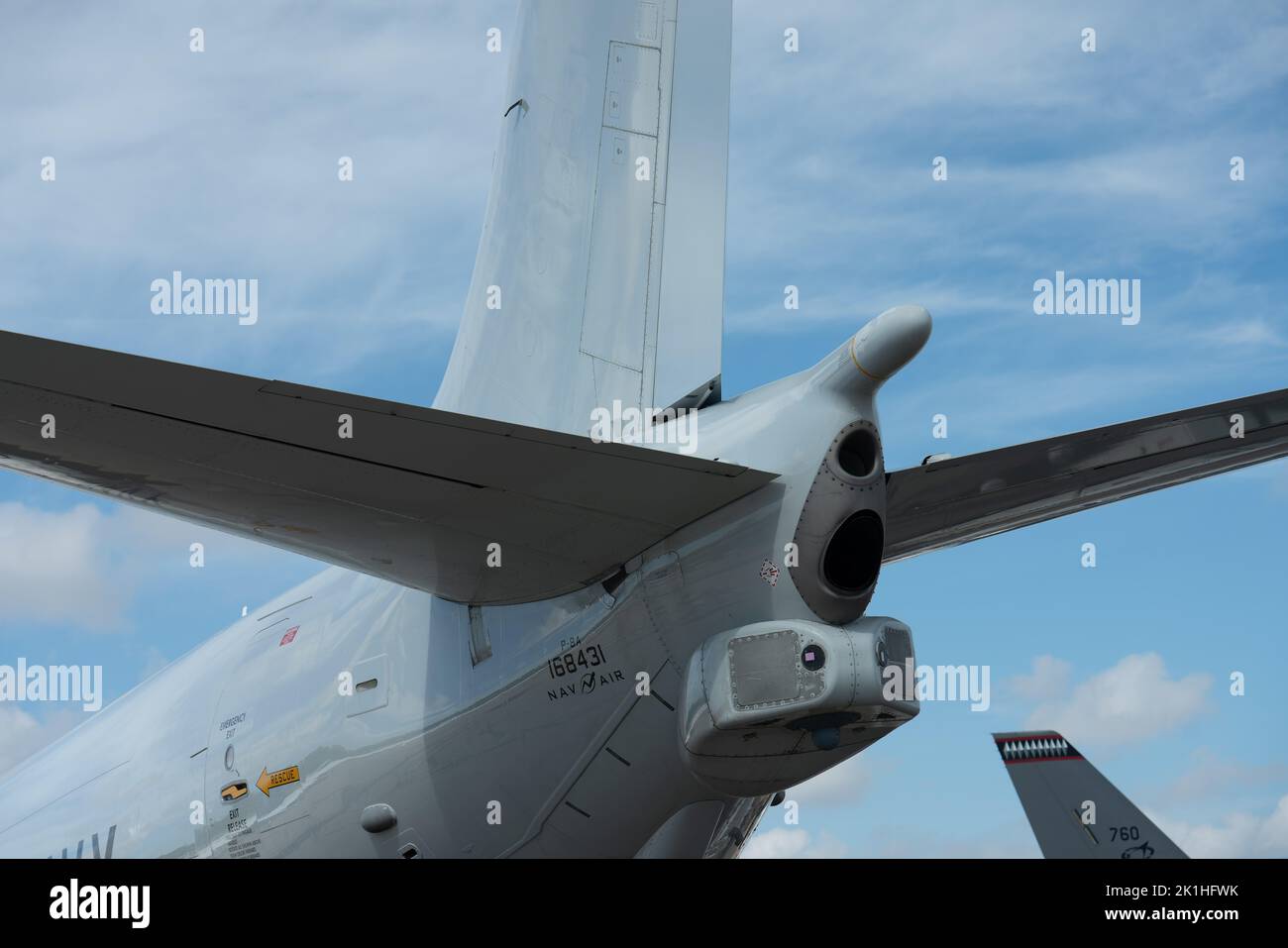 Der Rückflug einer Aufklärungsmaschine Boeing P-8 Poseidonflying in dem verwendeten Flugzeug Stockfoto