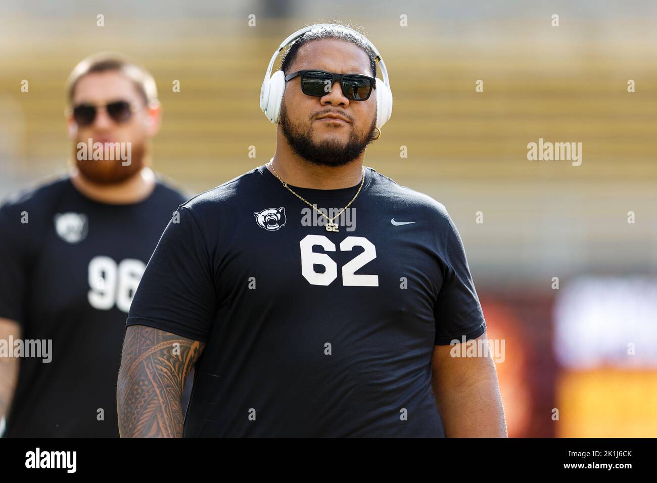 Baylor trägt den Defensivlineman Siaki Ika (62), der vor seinem NCAA College-Football-Spiel gegen die Texas State Bobcats auf der McLane Sta auf dem Feld läuft Stockfoto