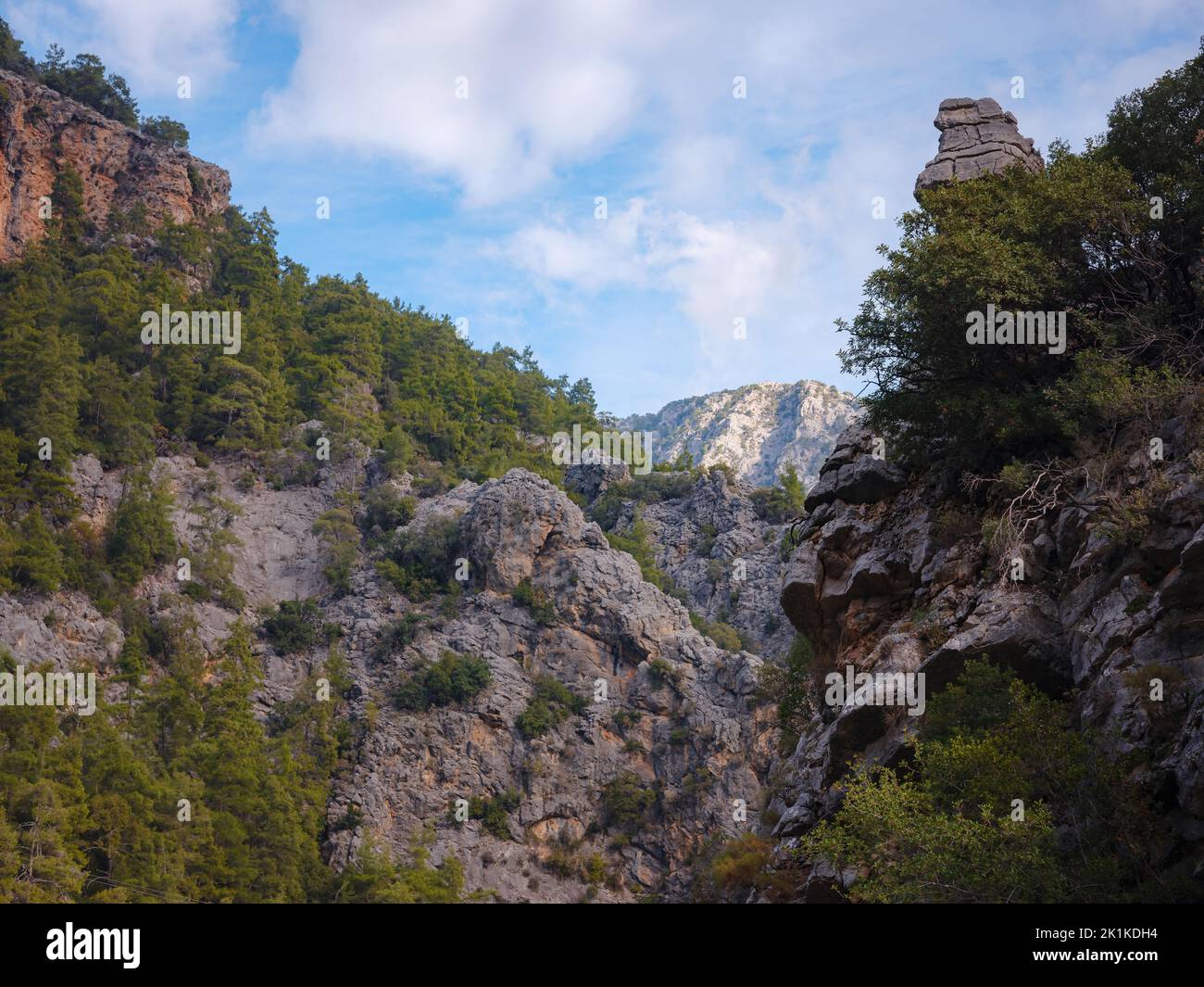 Reise in die Türkei, Kemer in der Herbstsaison. Berühmter Teil des Lykischen Weges, Goynuk Canyon. Wunderbare Morgenszene der Türkei, Asien. Schönheit der Natur Konzept Stockfoto