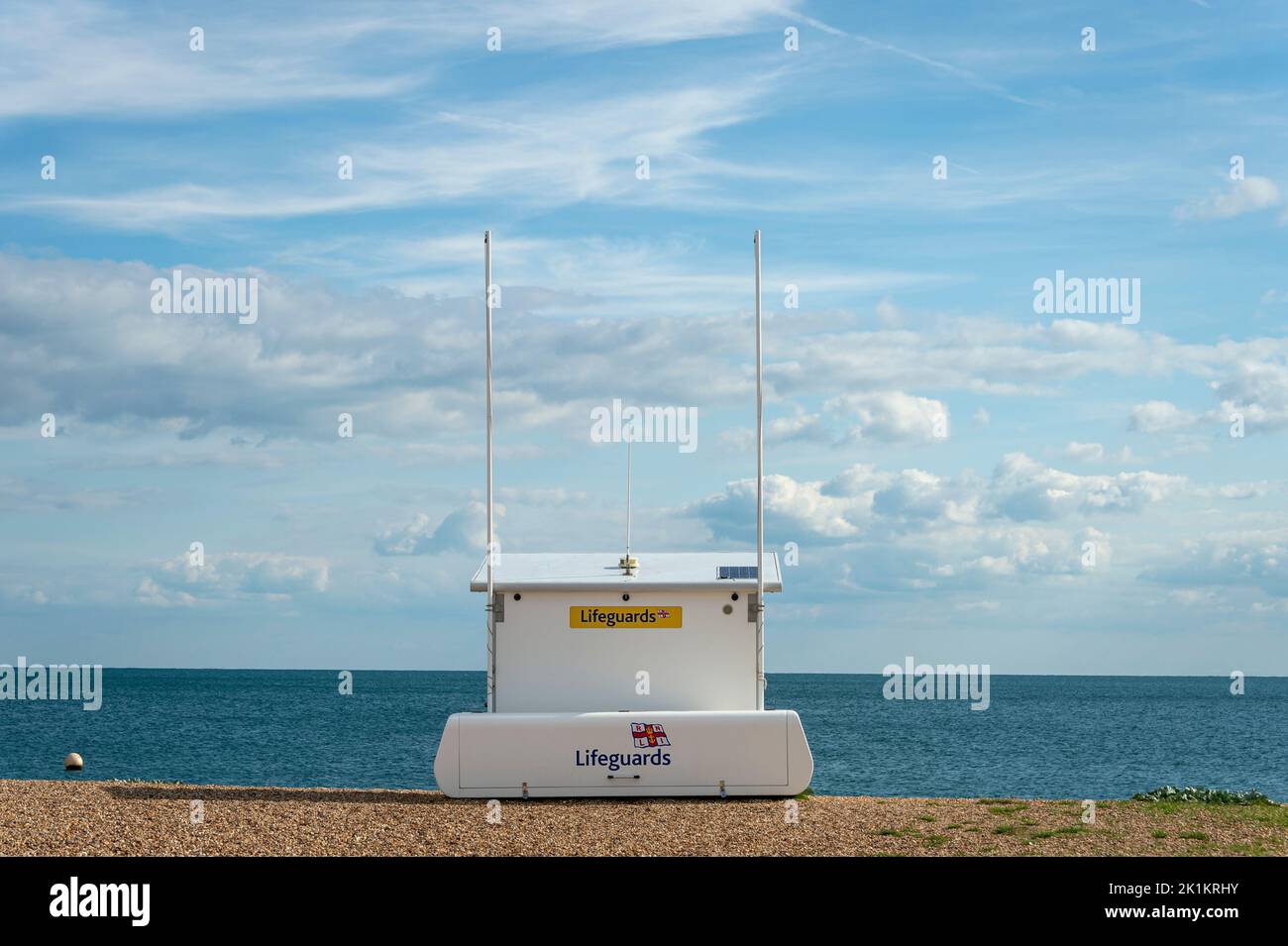 RNLI Rettungswache am Southsea Beach, Hampshire, Großbritannien. Stockfoto