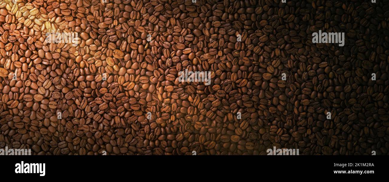 Geröstete Kaffeebohnen Hintergrund. Banner Stockfoto