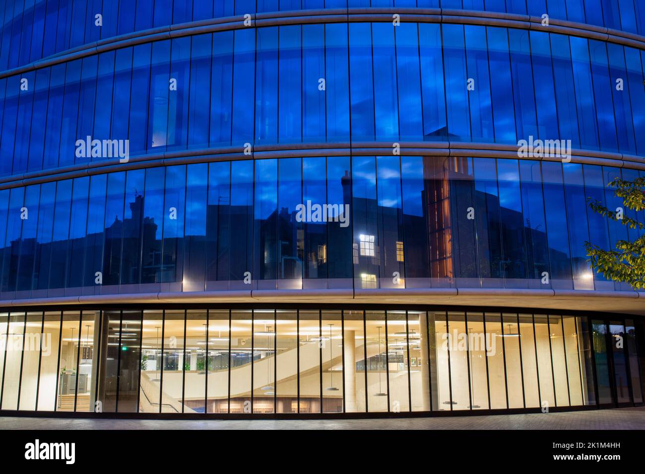 Blavatnik School of Government Architektur im Morgengrauen. Oxford, Oxfordshire, England Stockfoto