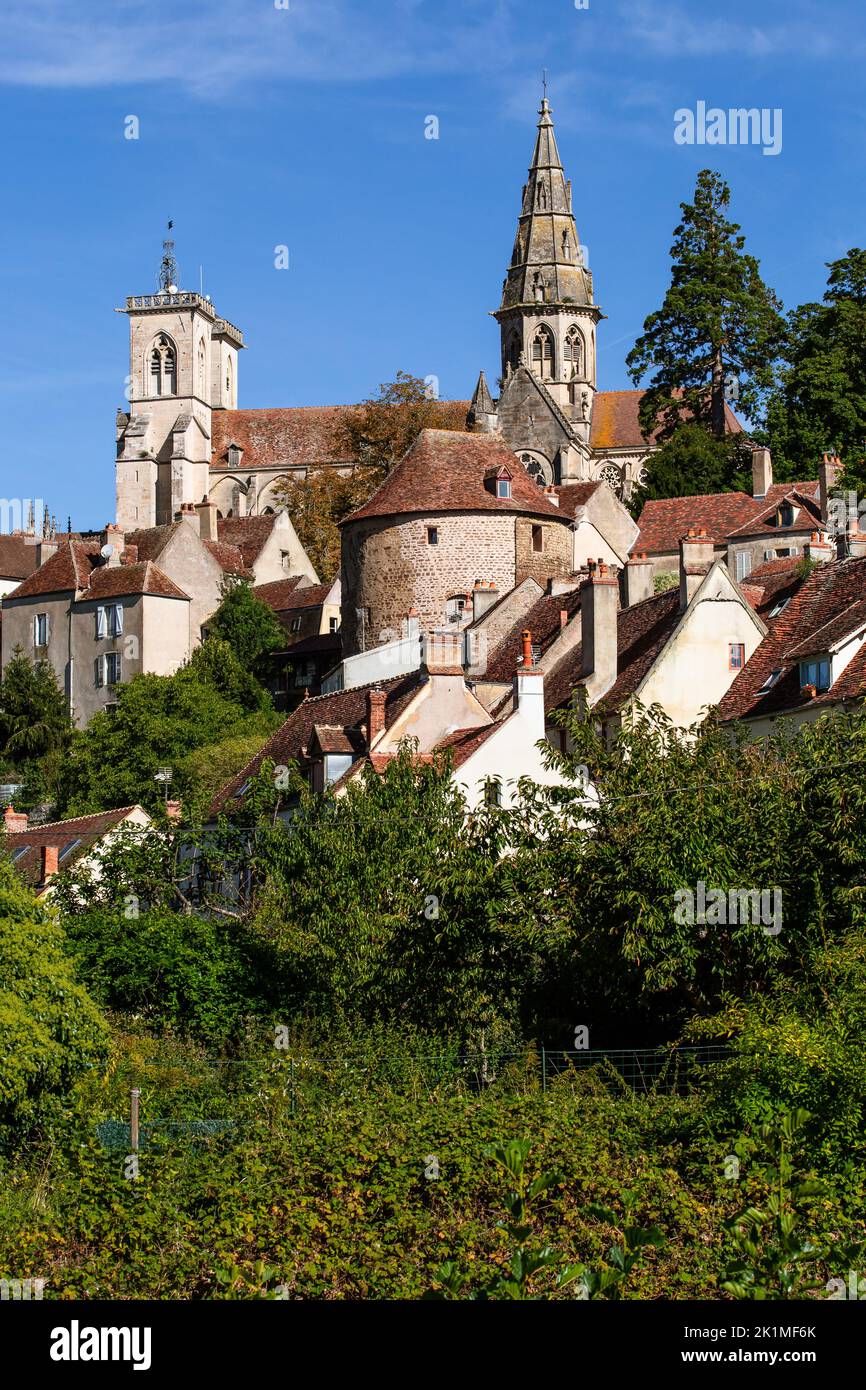 Semur-en-Auxois, Bourgogne, Frankreich Stockfoto